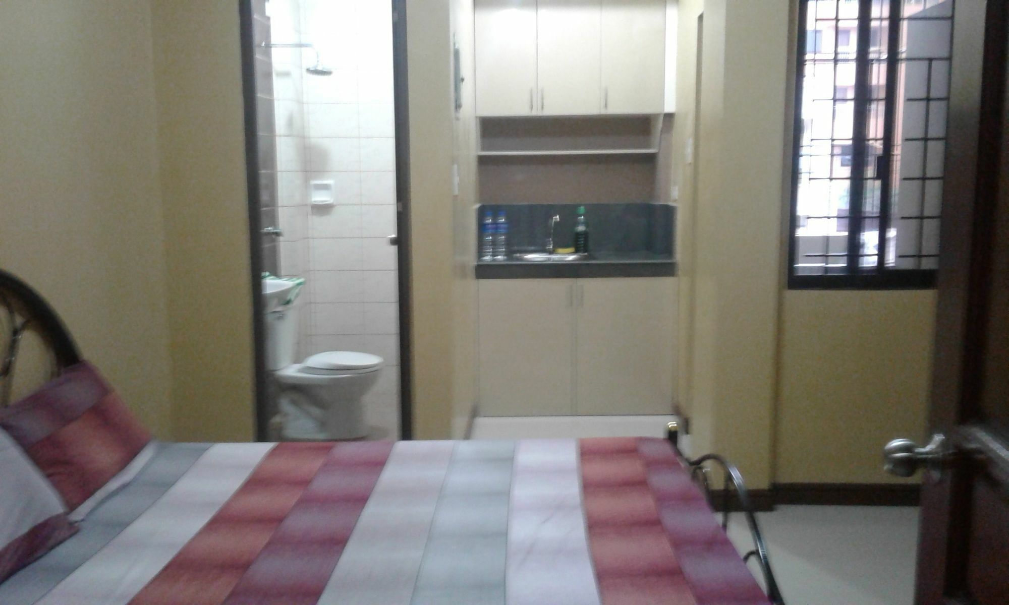 Christopher B&B And Apartments (Adults Only) Paranaque City Exteriör bild